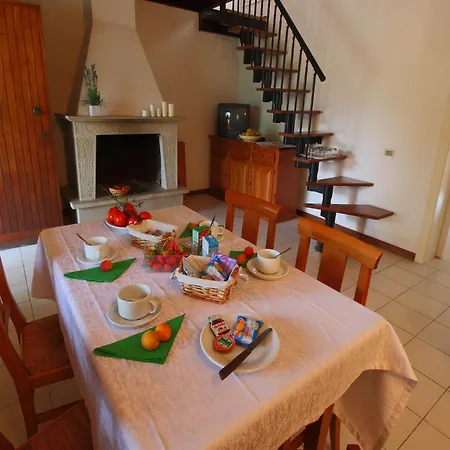 アパート Flat In With Air Conditioning And Private Terrace Santa Liberata